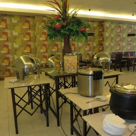 Insumo Palace Hotels & Resorts Kediri  Exterior photo